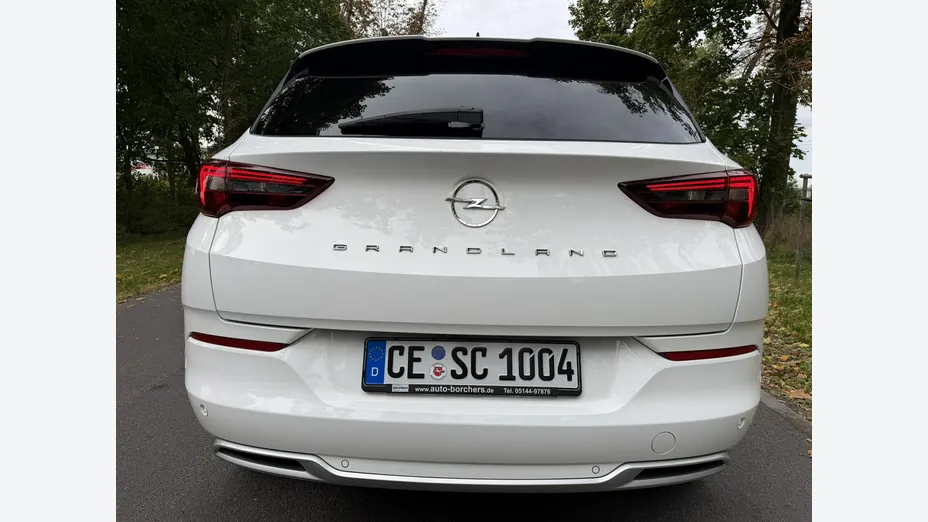 OPEL Grandland X -