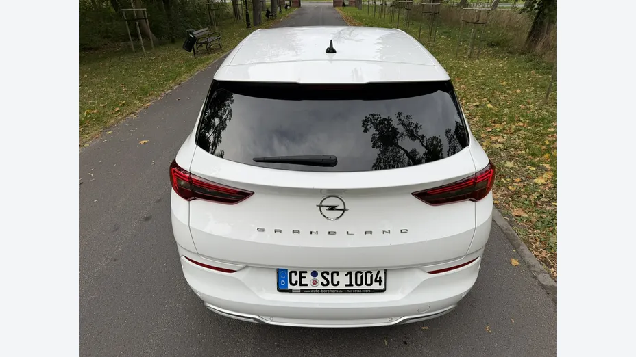 OPEL Grandland X -