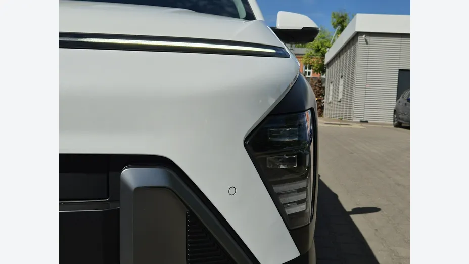 HYUNDAI Kona -