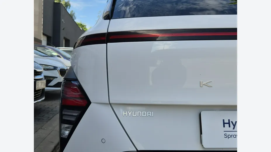HYUNDAI Kona -
