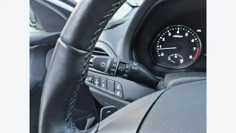 HYUNDAI i30 -