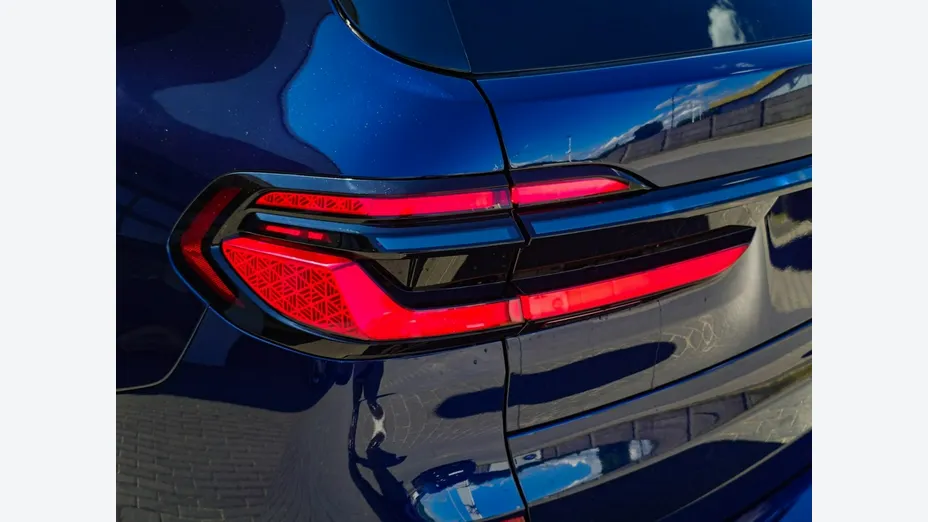 BMW X7 -