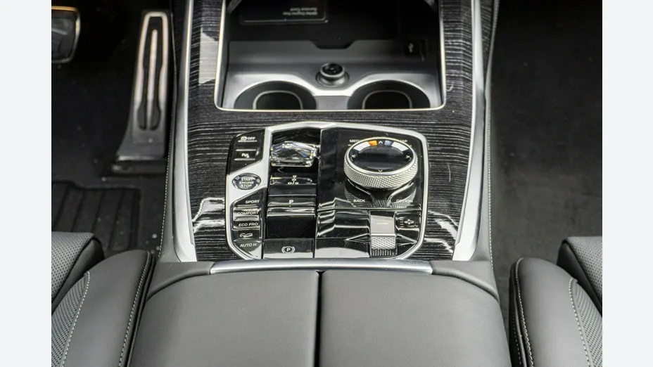 BMW X7 -