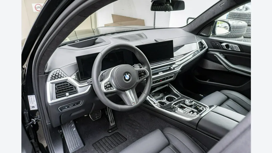 BMW X7 -