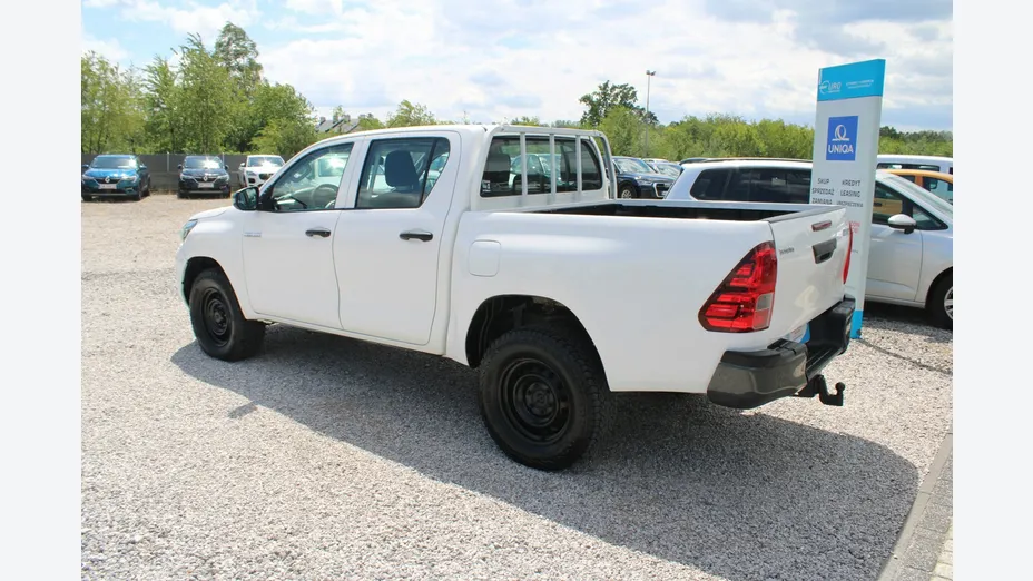 TOYOTA HiLux -