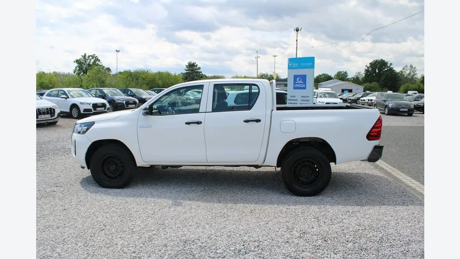 TOYOTA HiLux -