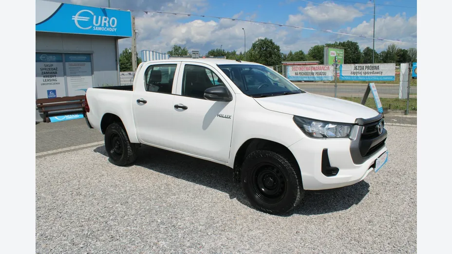 TOYOTA HiLux -