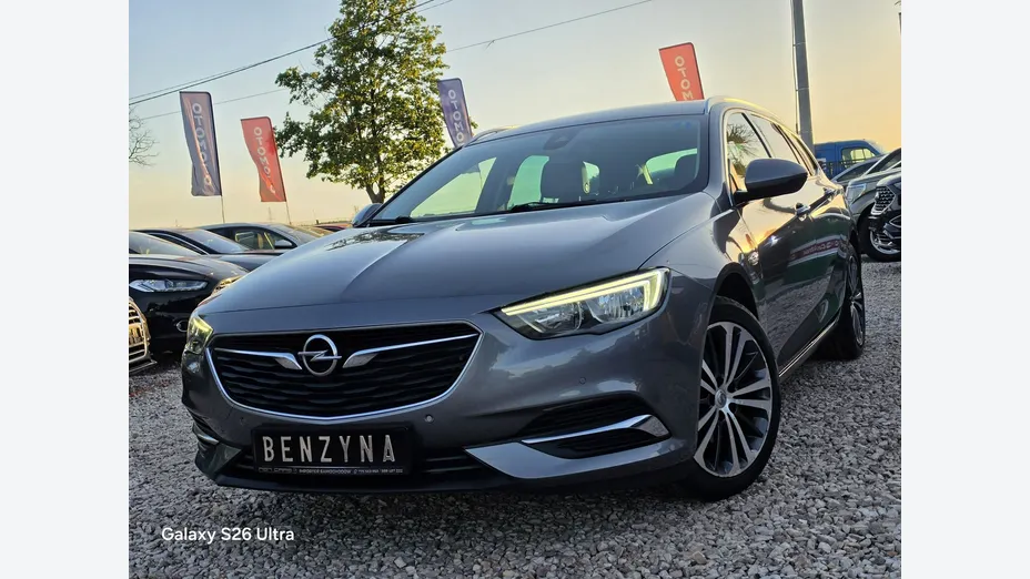 OPEL Insignia -