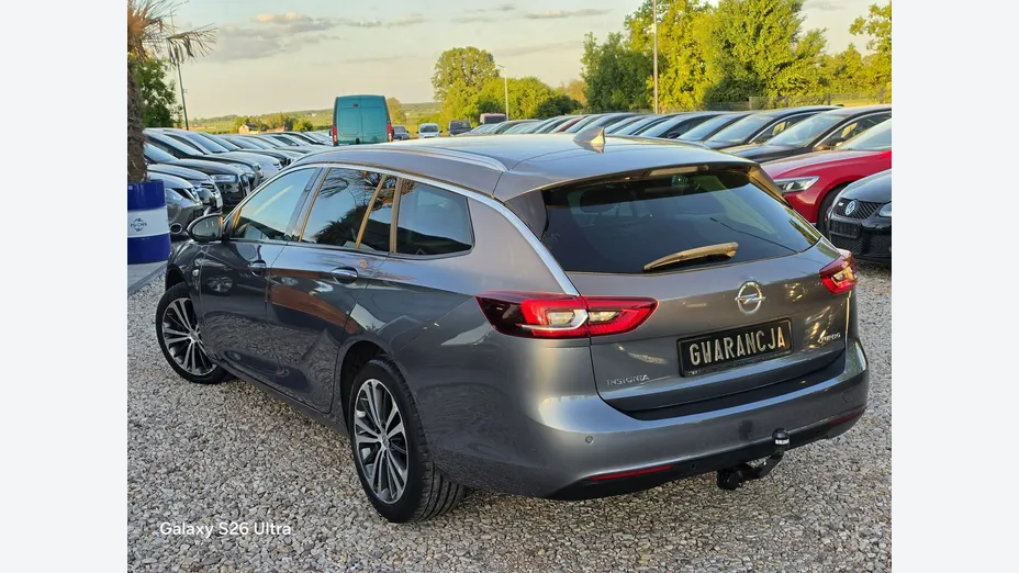 OPEL Insignia -