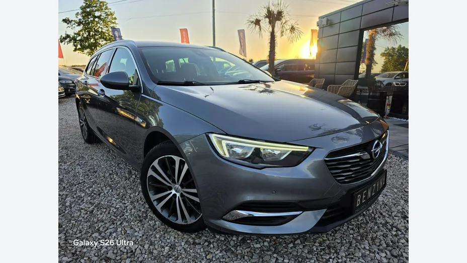 OPEL Insignia -