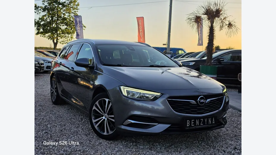 OPEL Insignia -