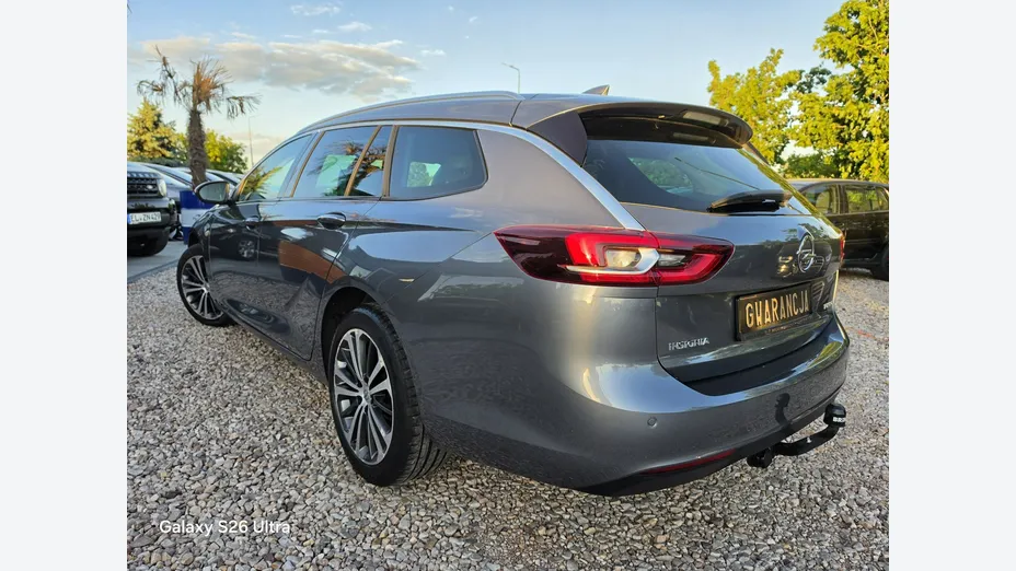 OPEL Insignia -