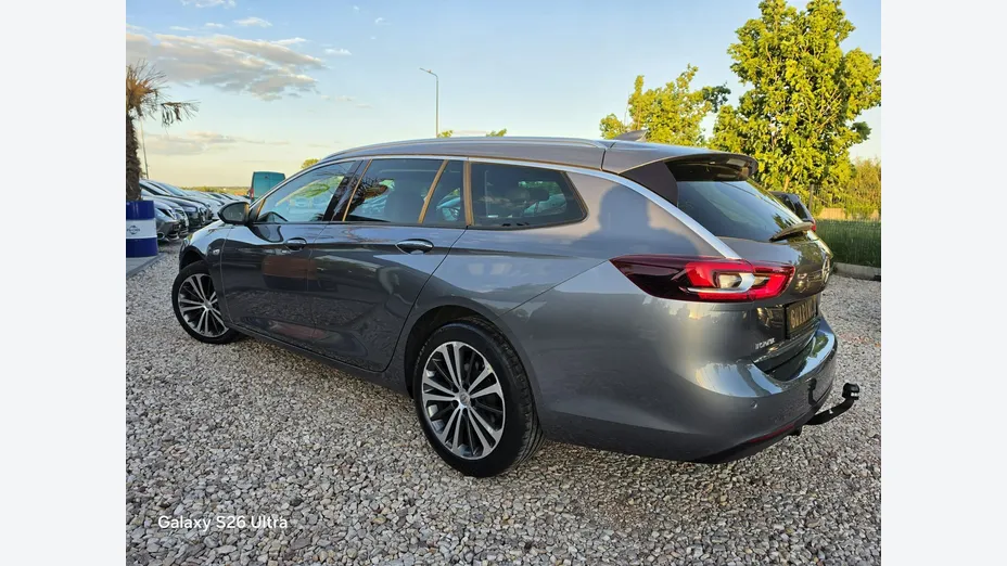 OPEL Insignia -