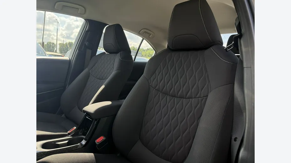 TOYOTA Corolla -