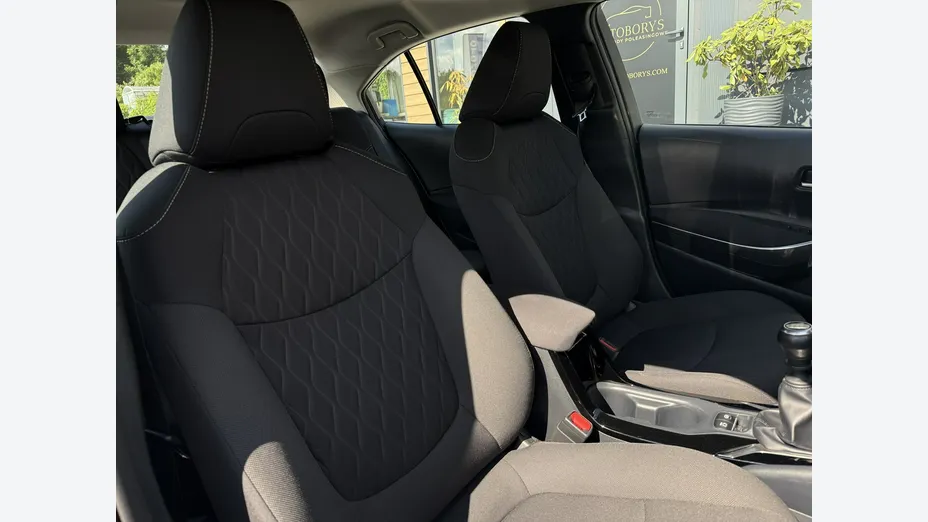 TOYOTA Corolla -