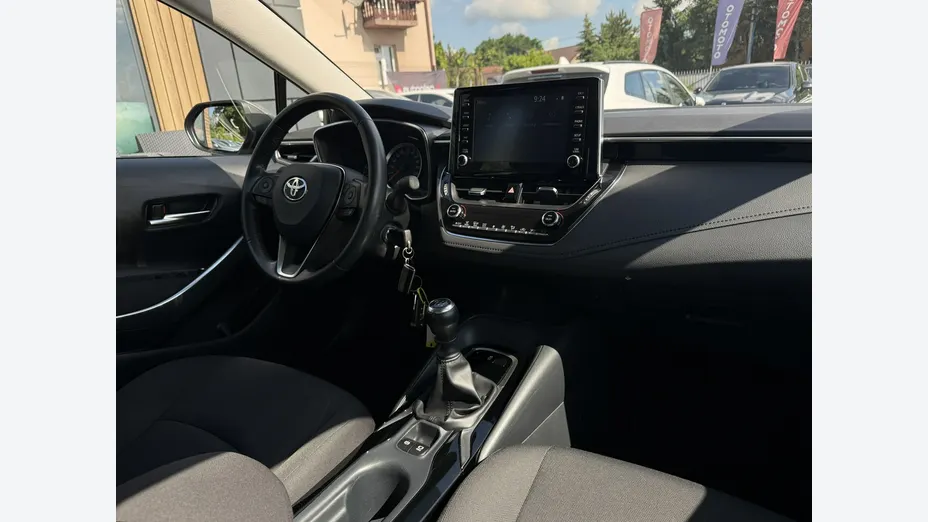 TOYOTA Corolla -