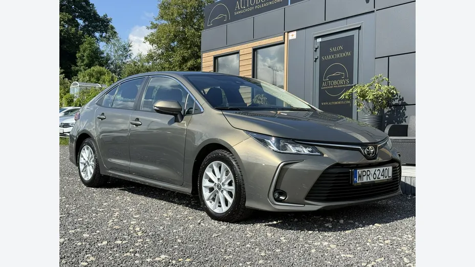 TOYOTA Corolla -