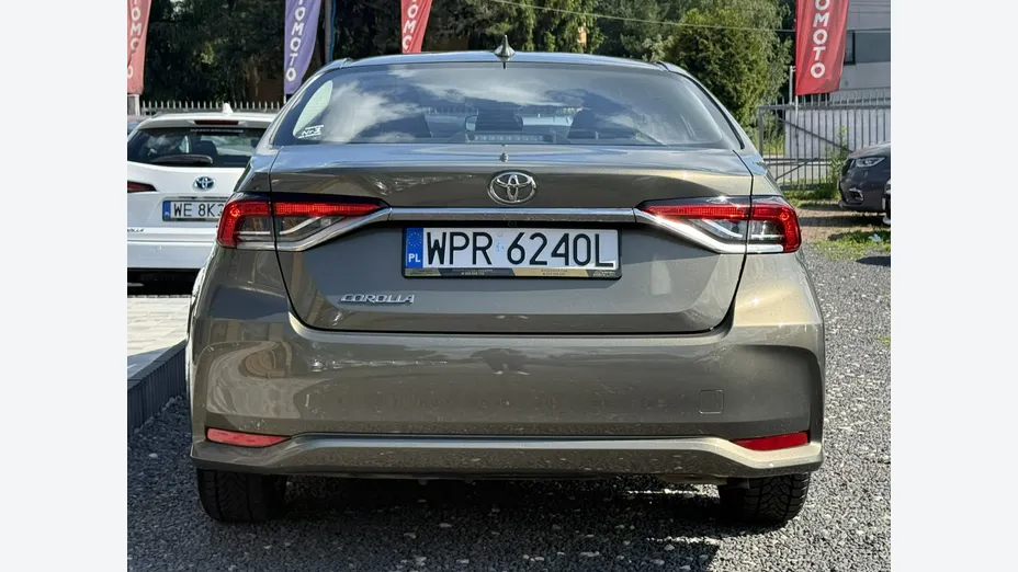 TOYOTA Corolla -