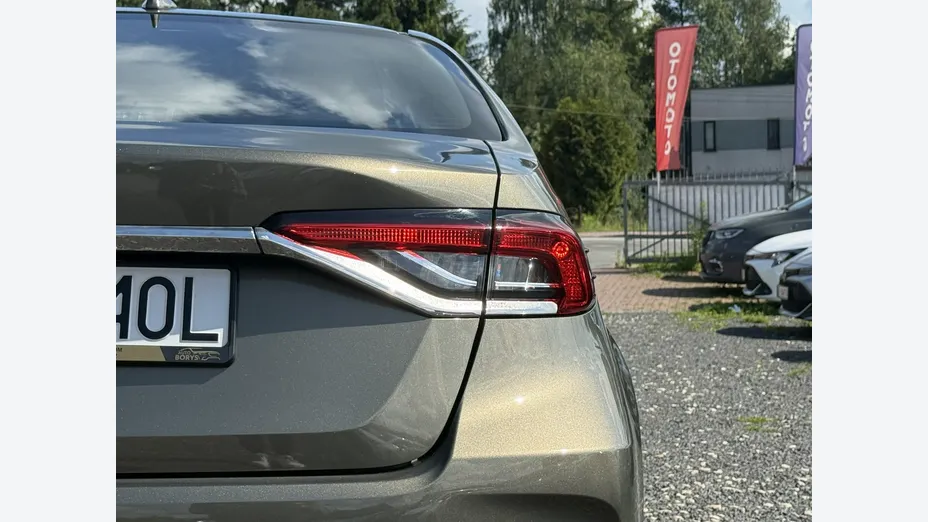TOYOTA Corolla -