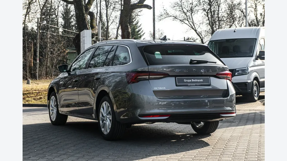 SKODA Octavia -
