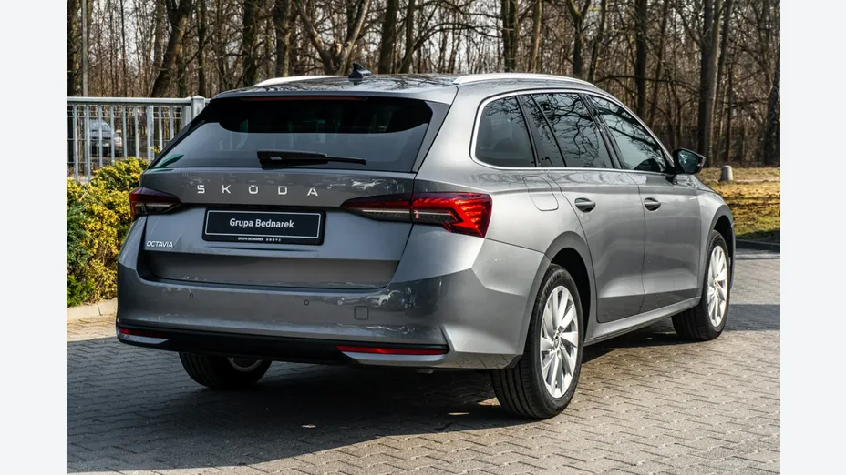 SKODA Octavia -