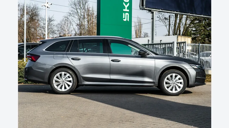SKODA Octavia -