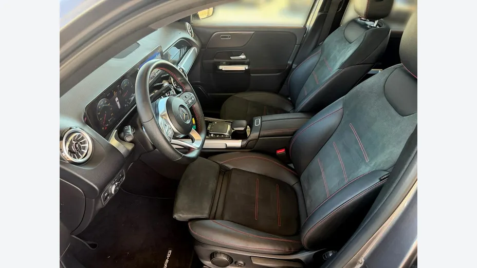 MERCEDES-BENZ GLB -