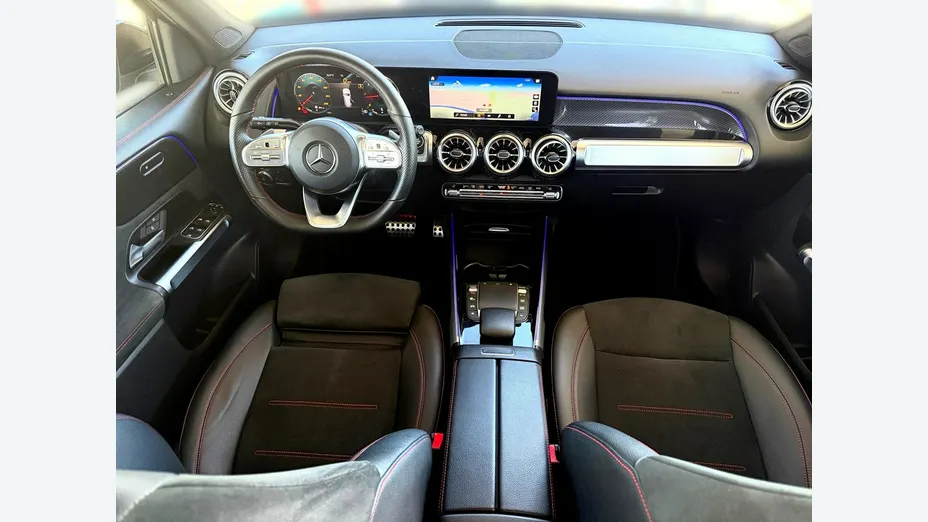 MERCEDES-BENZ GLB -