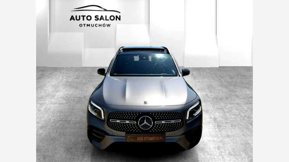 MERCEDES-BENZ GLB -
