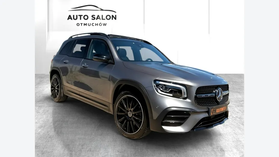 MERCEDES-BENZ GLB -