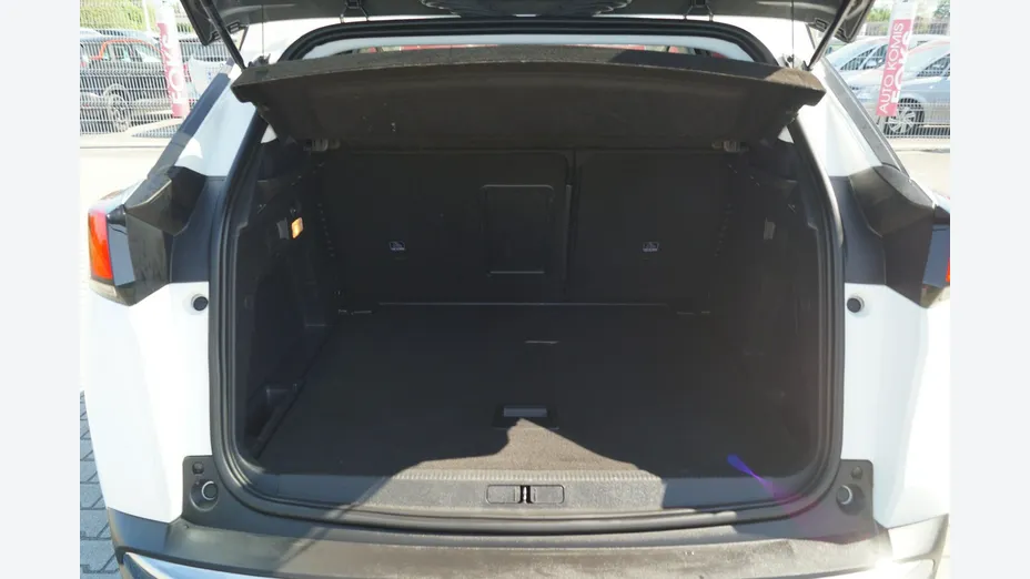PEUGEOT 3008 -