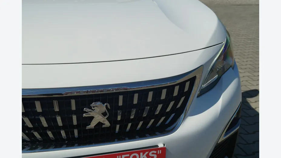 PEUGEOT 3008 -