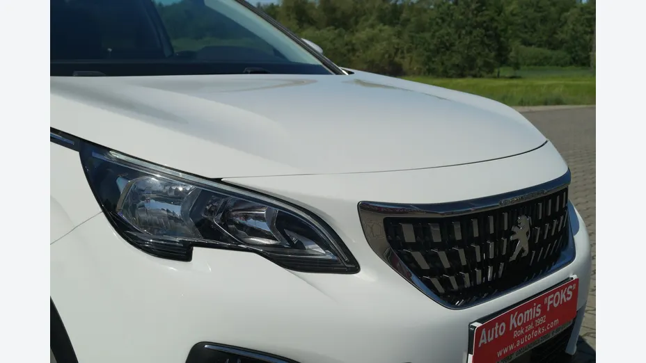 PEUGEOT 3008 -