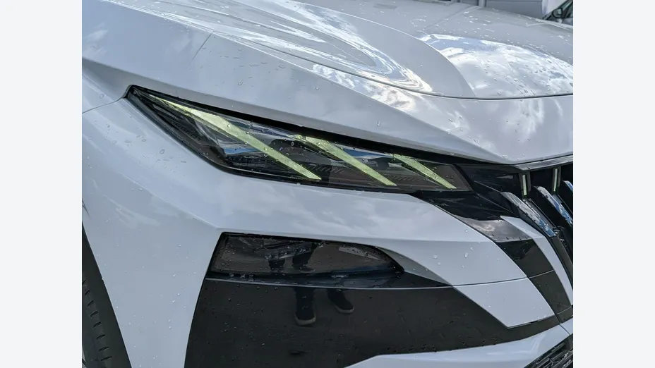PEUGEOT 408 -