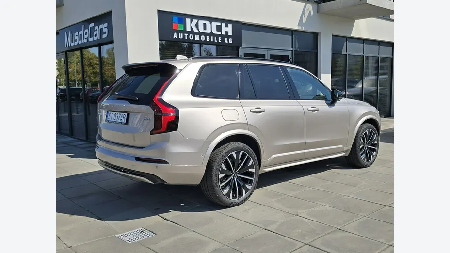 VOLVO XC90 -