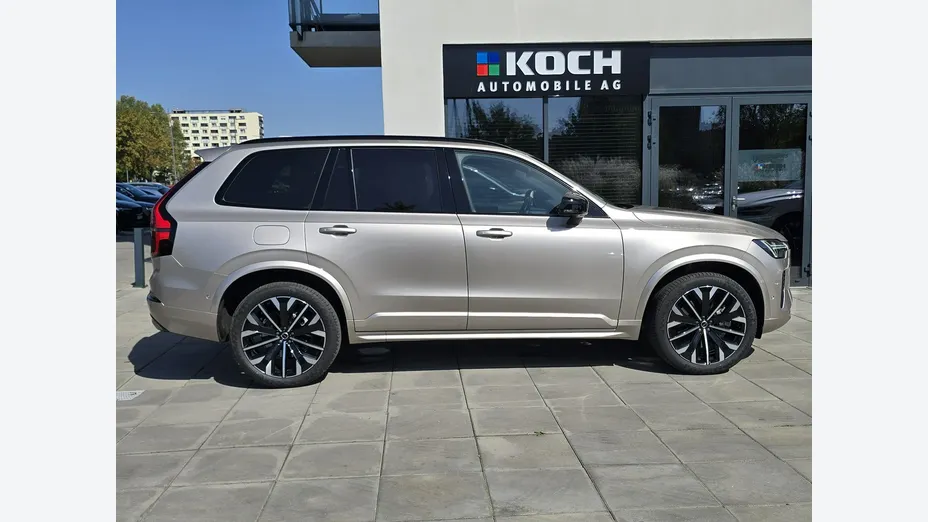 VOLVO XC90 -