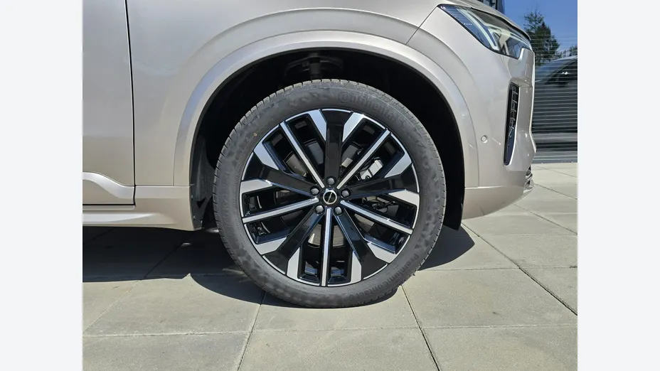 VOLVO XC90 -