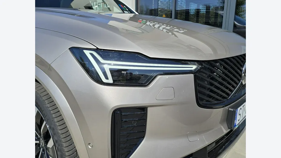 VOLVO XC90 -