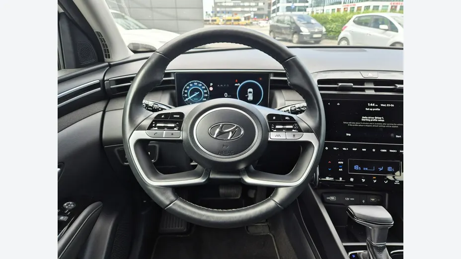 HYUNDAI Tucson -