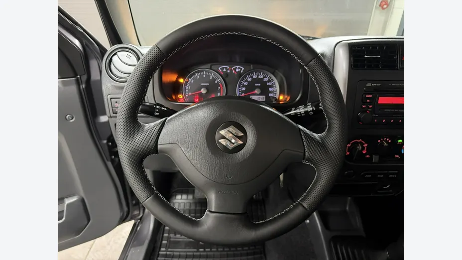 SUZUKI Jimny -