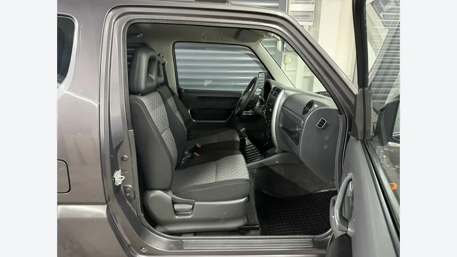 SUZUKI Jimny -