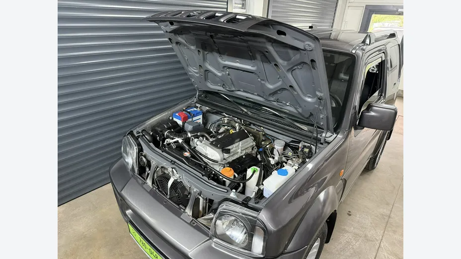 SUZUKI Jimny -