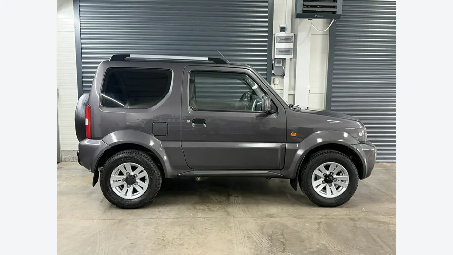 SUZUKI Jimny -