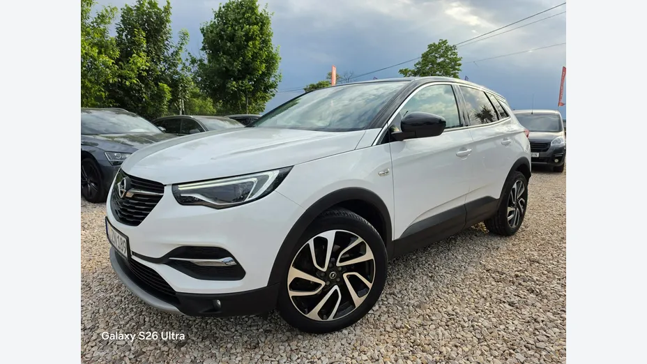 OPEL Grandland X -
