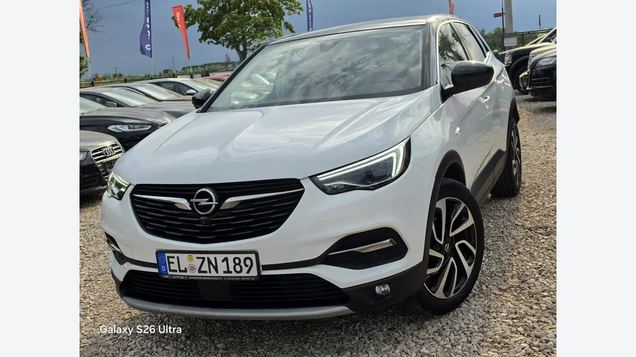 OPEL Grandland X -