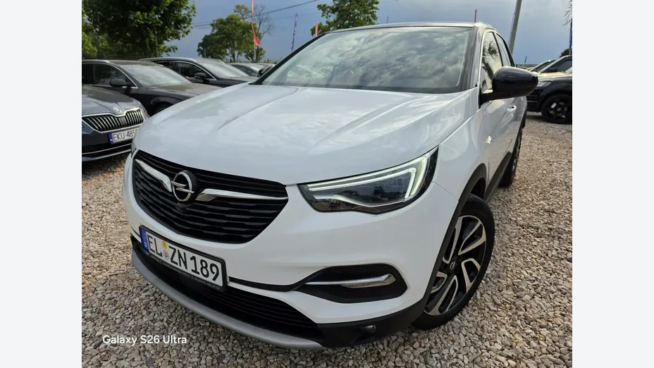 OPEL Grandland X -