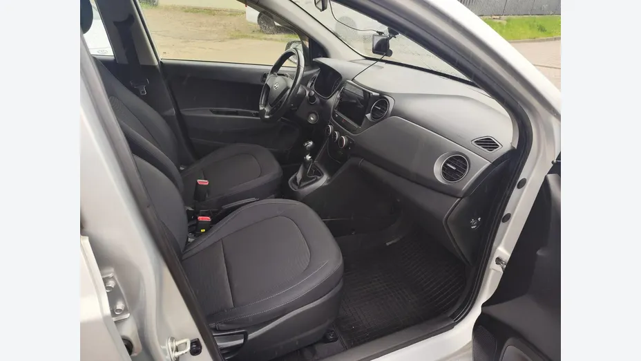 HYUNDAI i10 -