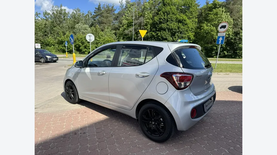 HYUNDAI i10 -