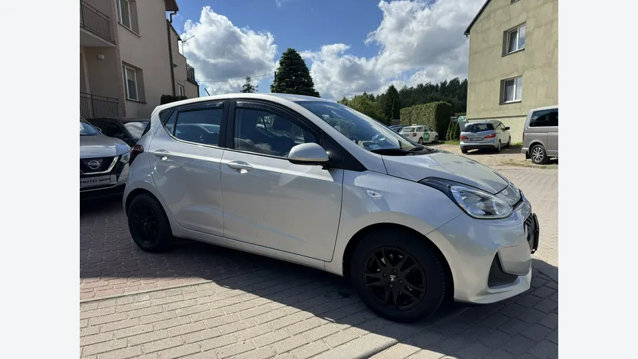 HYUNDAI i10 -