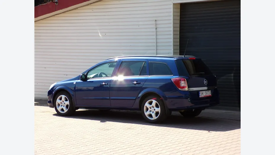 OPEL Astra -